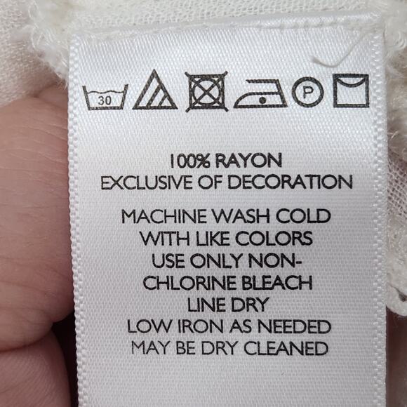 NWT Ecote Urban Outfitters Cream Crinkle Embroidered Flowy Tank Top Women's S - Picture 3 of 8